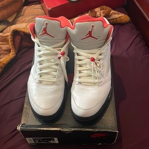 Air Jordan Retro 5